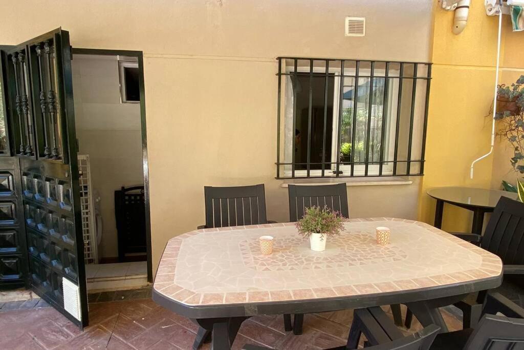 Apartamento Gloria 2 Malaga Bagian luar foto