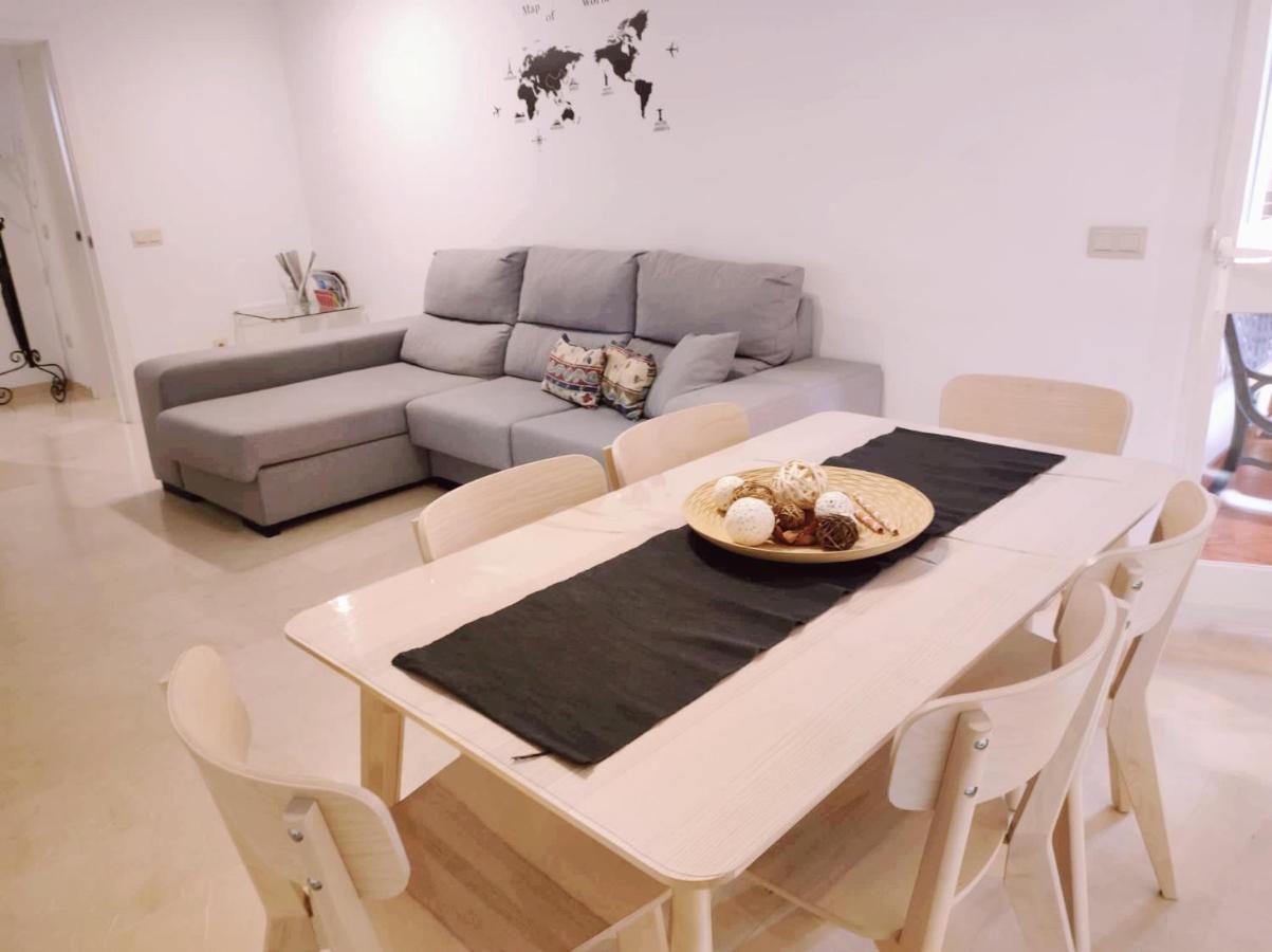 Apartamento Gloria 2 Malaga Bagian luar foto