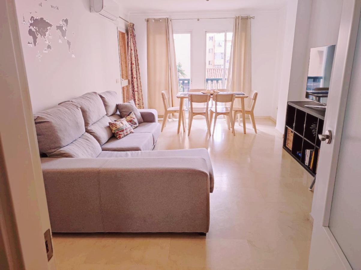 Apartamento Gloria 2 Malaga Bagian luar foto