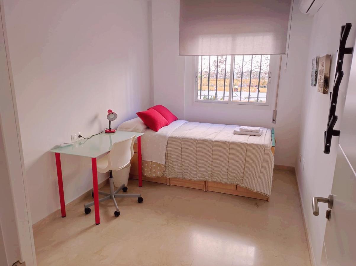 Apartamento Gloria 2 Malaga Bagian luar foto