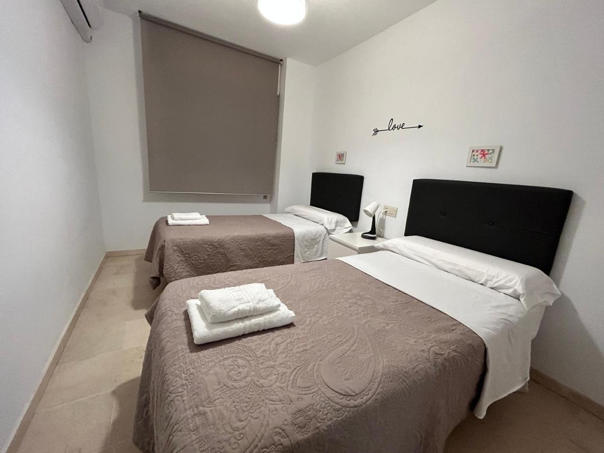 Apartamento Gloria 2 Malaga Bagian luar foto